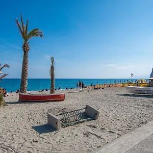 https://la-casa-di-milla-finale-ligure.hotelitalianriviera.com