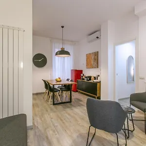 Borgo Vittorio 20 Vatican Apartment