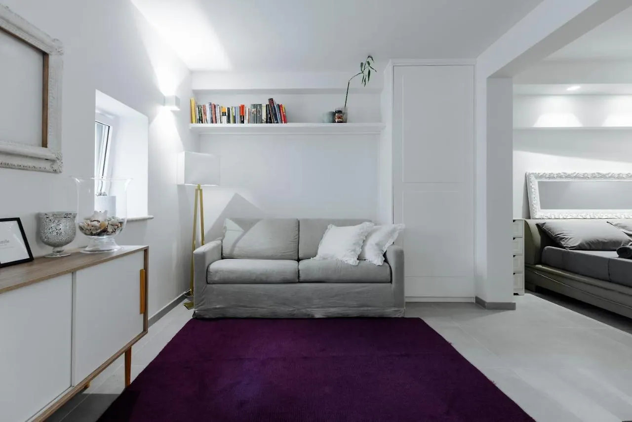 Pantheon Experience Suite Roma Daire