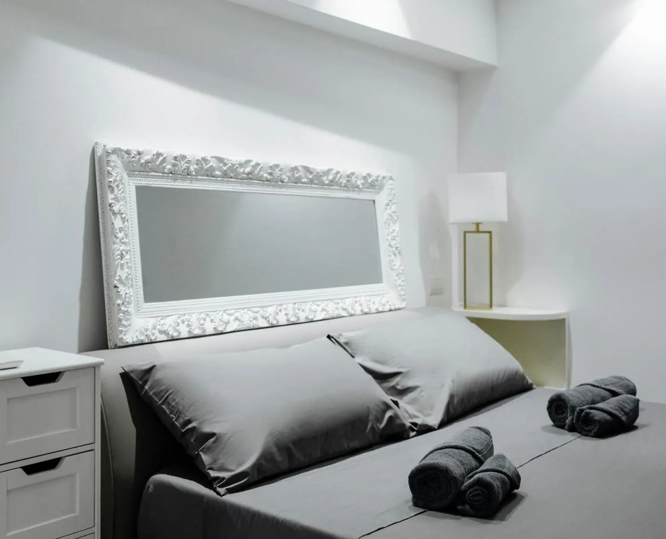 Pantheon Experience Suite Roma Daire